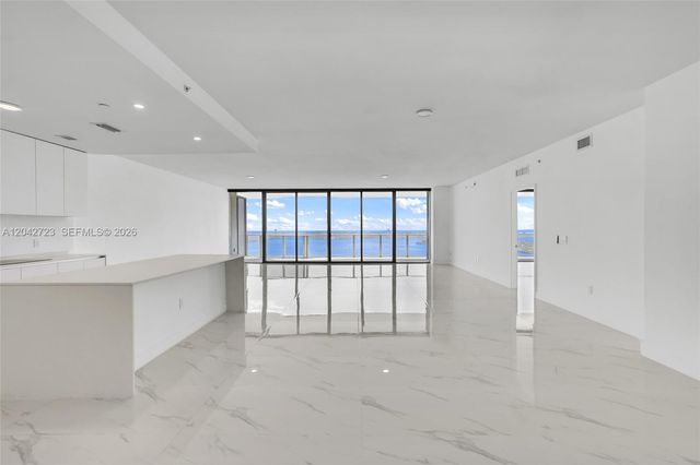 700 NE 24th St 4702, Miami, FL 33137