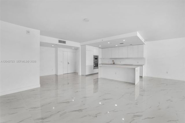 700 NE 24th St 4702, Miami, FL 33137