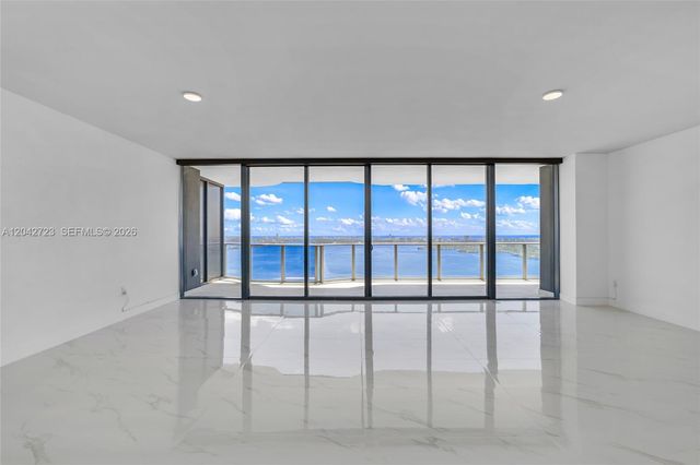 700 NE 24th St 4702, Miami, FL 33137