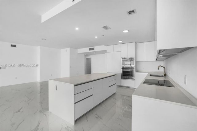 700 NE 24th St 4702, Miami, FL 33137