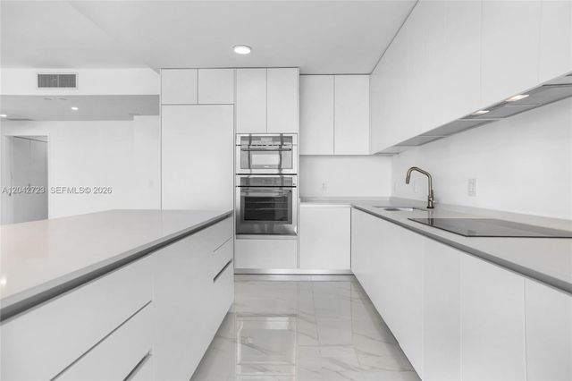 700 NE 24th St 4702, Miami, FL 33137