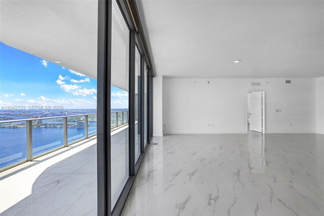 700 NE 24th St 4702, Miami, FL 33137