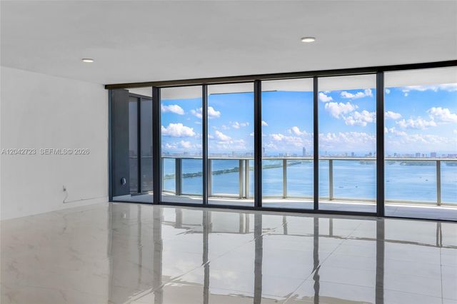 700 NE 24th St 4702, Miami, FL 33137