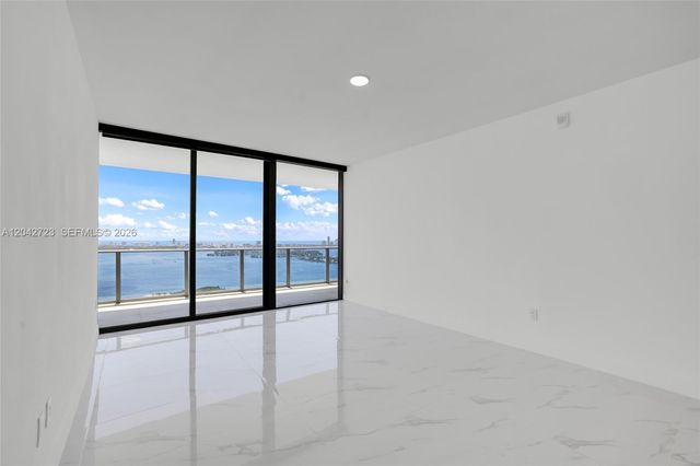 700 NE 24th St 4702, Miami, FL 33137