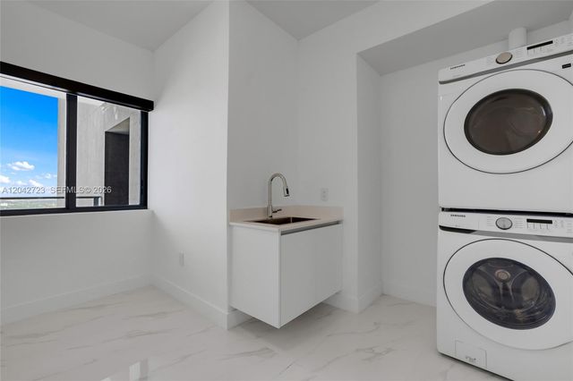 700 NE 24th St 4702, Miami, FL 33137
