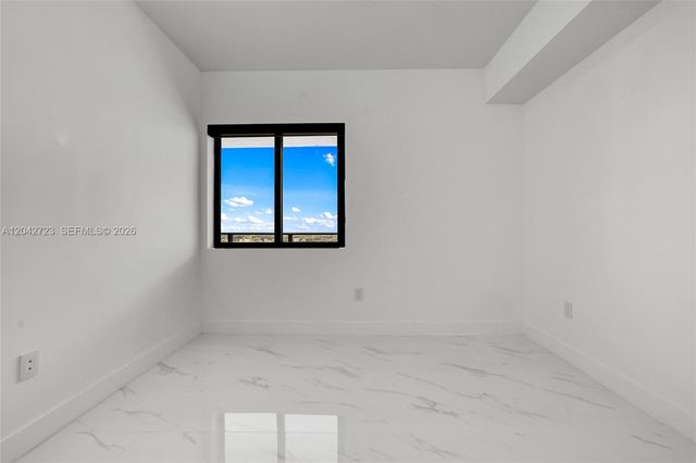 700 NE 24th St 4702, Miami, FL 33137
