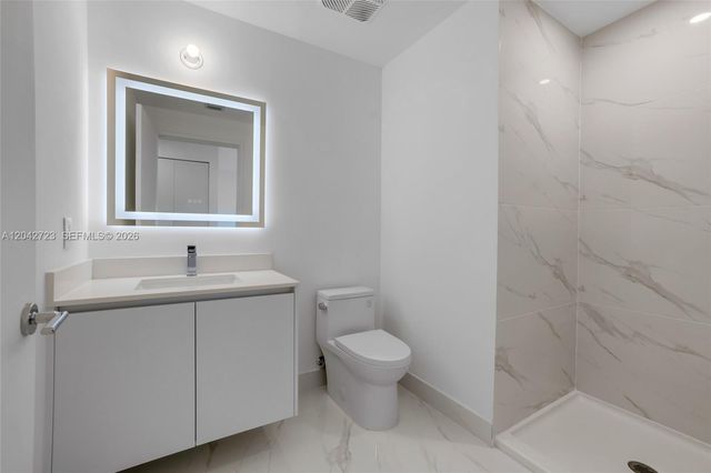 700 NE 24th St 4702, Miami, FL 33137