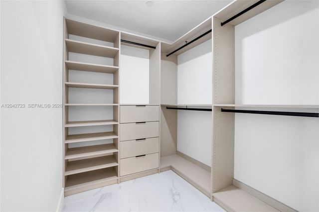 700 NE 24th St 4702, Miami, FL 33137