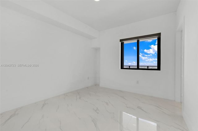 700 NE 24th St 4702, Miami, FL 33137