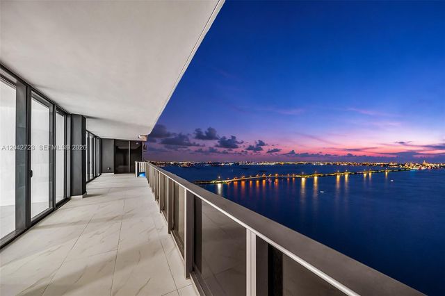 700 NE 24th St 4702, Miami, FL 33137