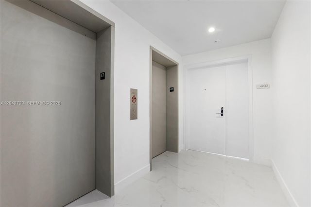 700 NE 24th St 4702, Miami, FL 33137