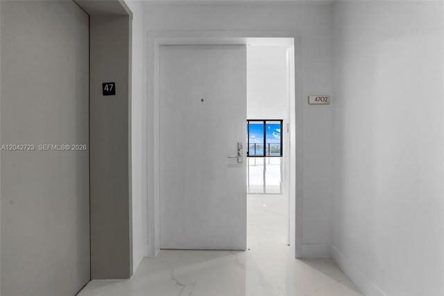 700 NE 24th St 4702, Miami, FL 33137