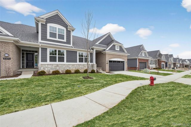 1450 Turner Drive 6, Commerce Charter Township, MI 48390