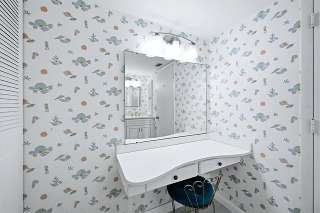 800 BENJAMIN FRANKLIN DRIVE 501, Sarasota, FL 34236