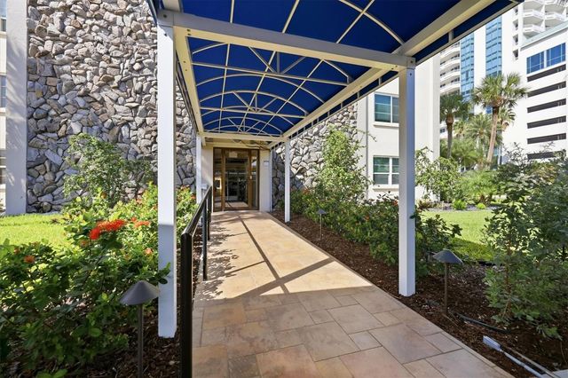 800 BENJAMIN FRANKLIN DRIVE 501, Sarasota, FL 34236