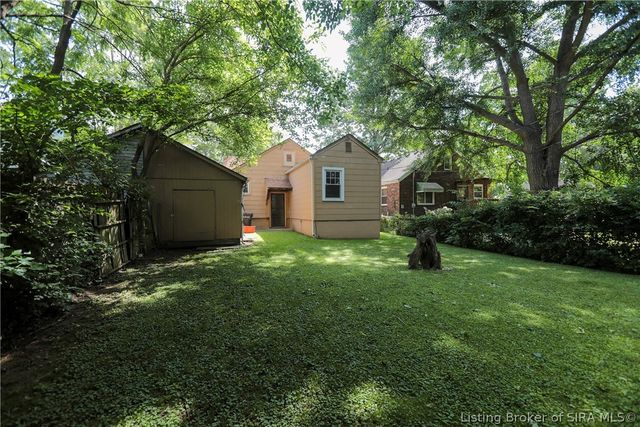 825 Morningside Drive, Jeffersonville, IN 47130