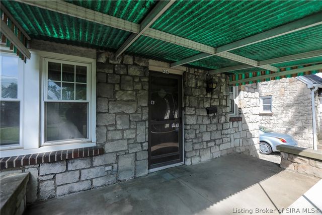 825 Morningside Drive, Jeffersonville, IN 47130