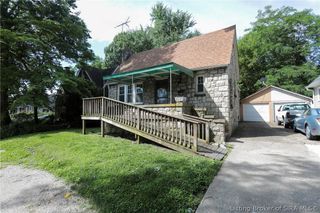 825 Morningside Drive, Jeffersonville, IN 47130
