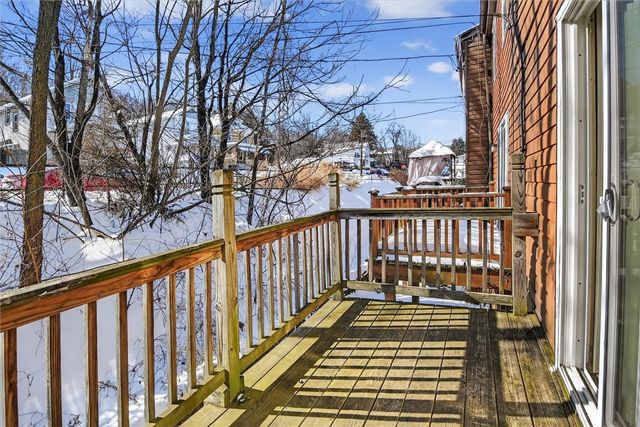 10 Mckinley Sq, Coraopolis, PA 15108