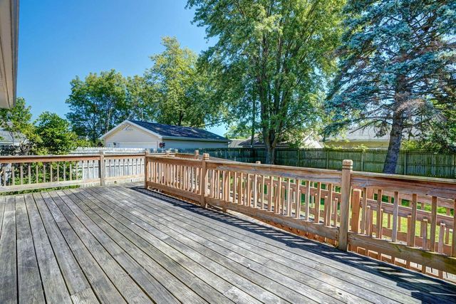 4015 Harding ROAD, Kenosha, WI 53142