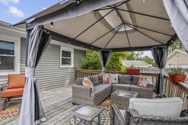 4015 Harding ROAD, Kenosha, WI 53142