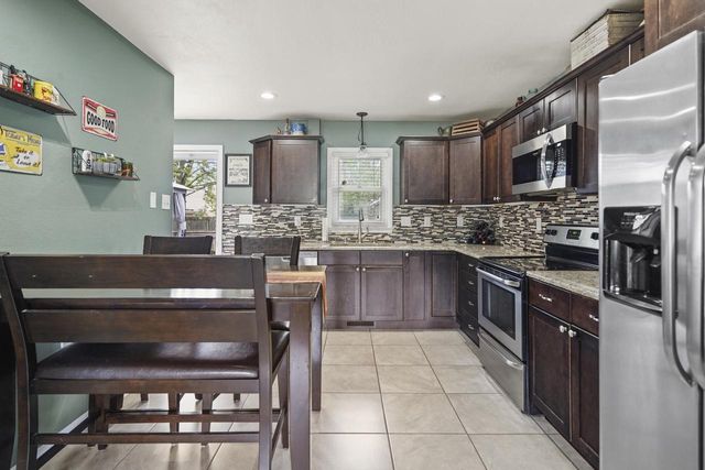 4015 Harding ROAD, Kenosha, WI 53142