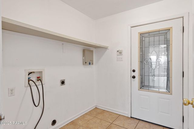 103 Cricklade Court, Youngsville, LA 70592