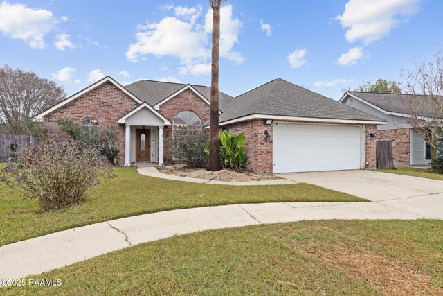 103 Cricklade Court, Youngsville, LA 70592