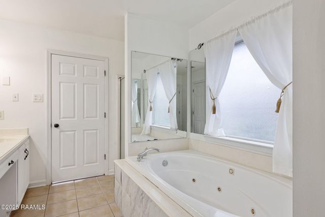 103 Cricklade Court, Youngsville, LA 70592