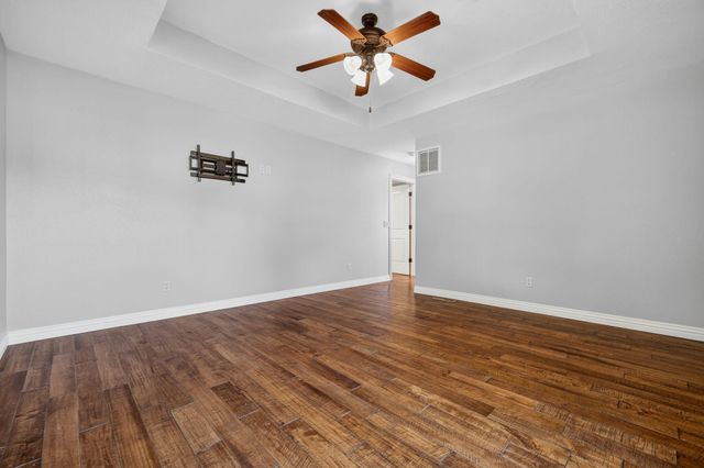 253 E Grace Street, Republic, MO 65738