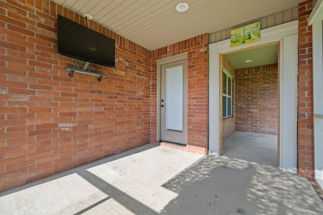 253 E Grace Street, Republic, MO 65738