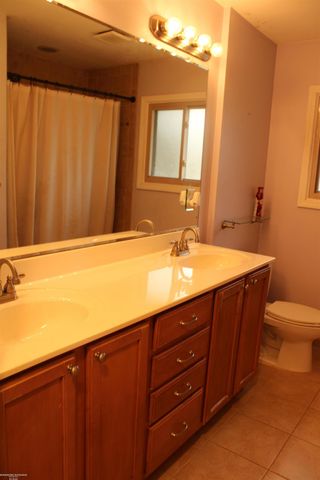 21181 Gordon Road, St Clair Shores, MI 48081