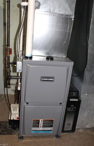 21181 Gordon Road, St Clair Shores, MI 48081