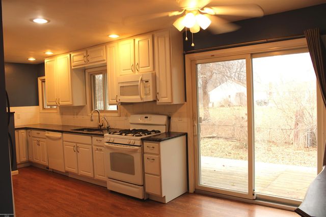 21181 Gordon Road, St Clair Shores, MI 48081