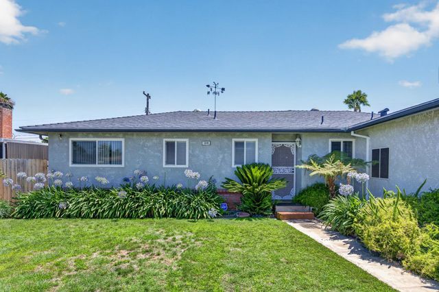 1641 Oxford Avenue, Clovis, CA 93612