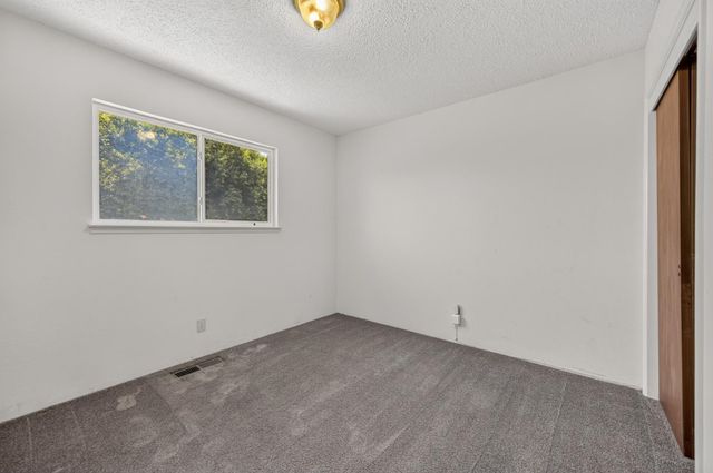 1641 Oxford Avenue, Clovis, CA 93612