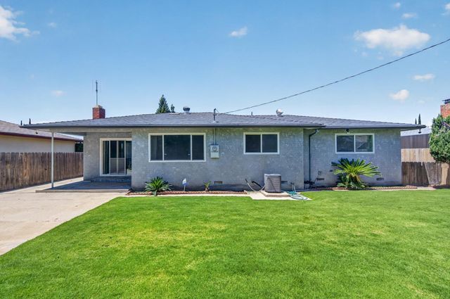 1641 Oxford Avenue, Clovis, CA 93612