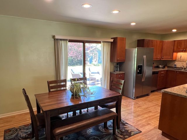 3223 Kenwood Avenue, Davenport, IA 52807