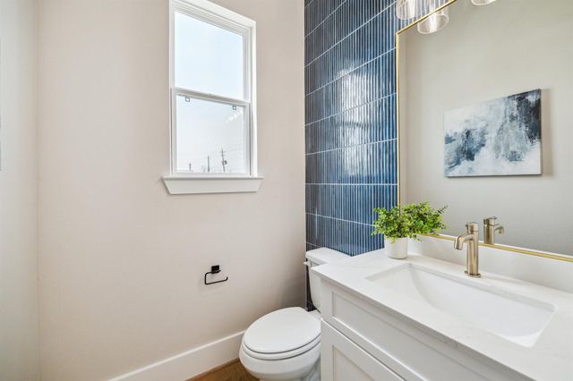 2214 Dennis Street, Houston, TX 77004