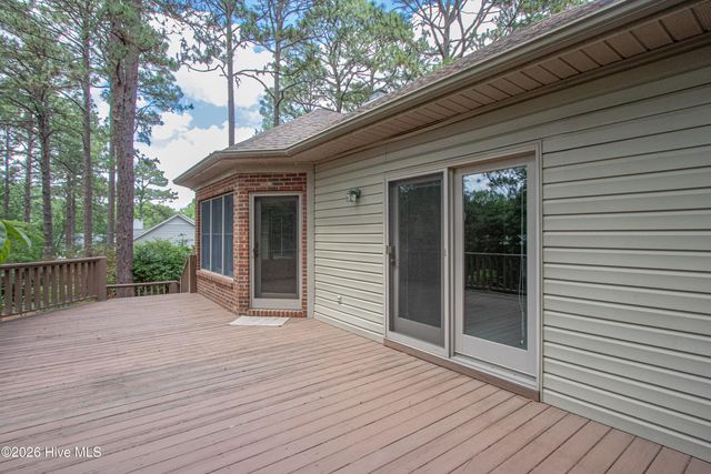 130 Landis Court, Southern Pines, NC 28387