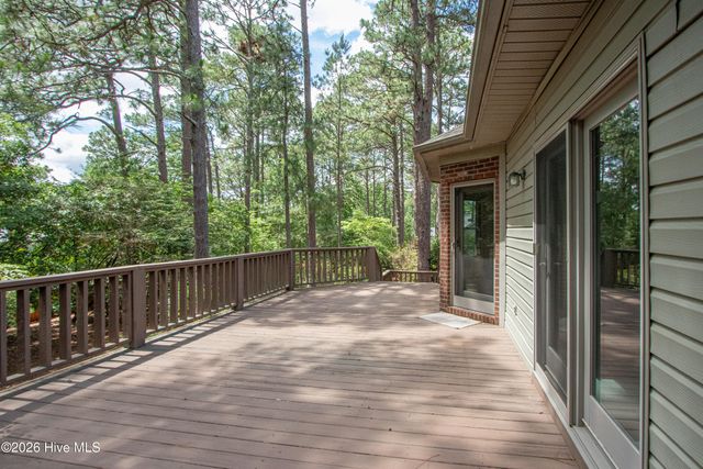 130 Landis Court, Southern Pines, NC 28387