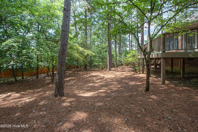 130 Landis Court, Southern Pines, NC 28387