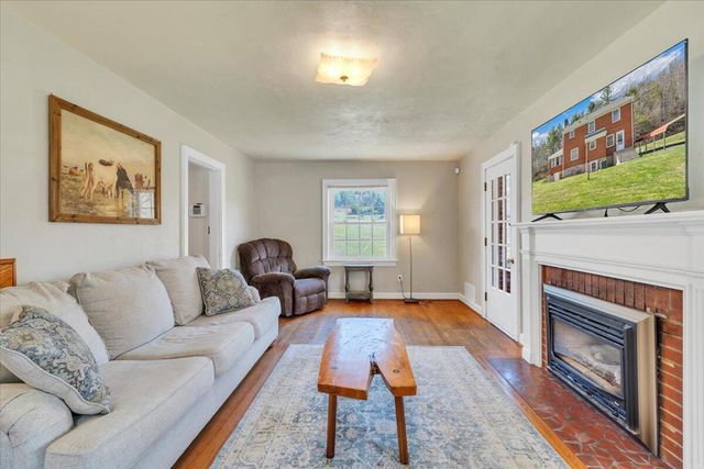 10388 Bent Mountain RD, Bent Mountain, VA 24059