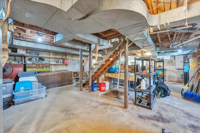 10388 Bent Mountain RD, Bent Mountain, VA 24059
