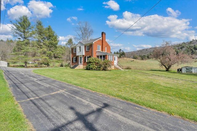 10388 Bent Mountain RD, Bent Mountain, VA 24059