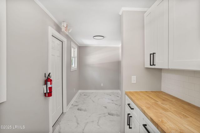 67 Sams Point Road, Beaufort, SC 29907