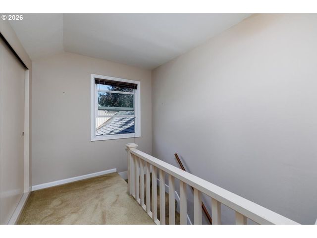 4718 N AMHERST St, Portland, OR 97203