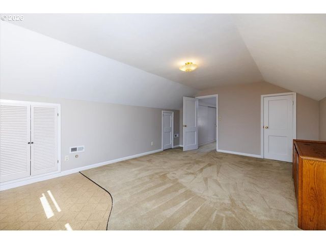 4718 N AMHERST St, Portland, OR 97203