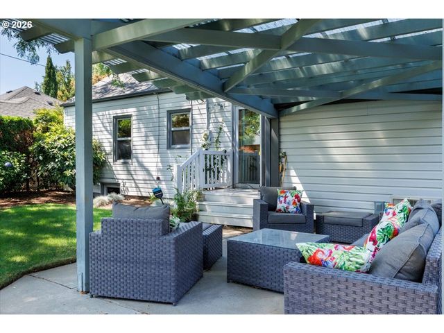 4718 N AMHERST St, Portland, OR 97203