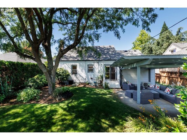 4718 N AMHERST St, Portland, OR 97203